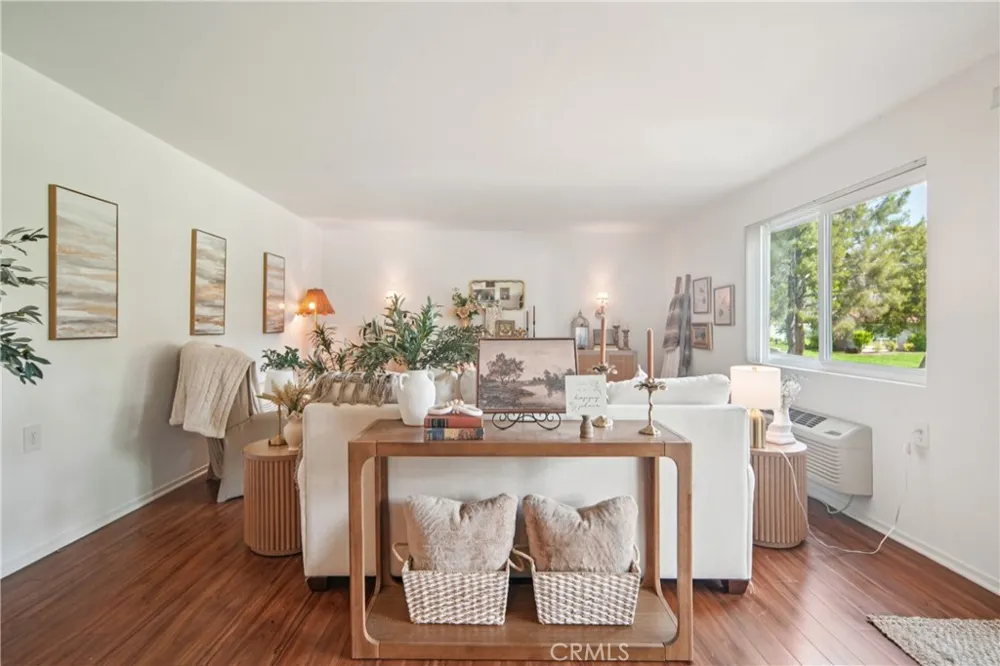2402 Via Mariposa W #1E Laguna Woods, CA 92637
