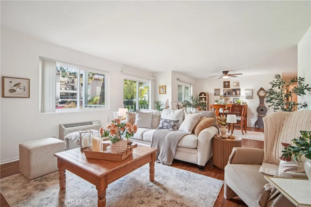 2402 Via Mariposa W #1E Laguna Woods, CA 92637