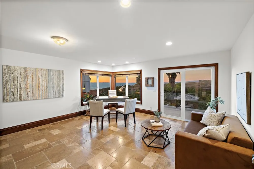 3811 Vista Blanca San Clemente, CA 92672