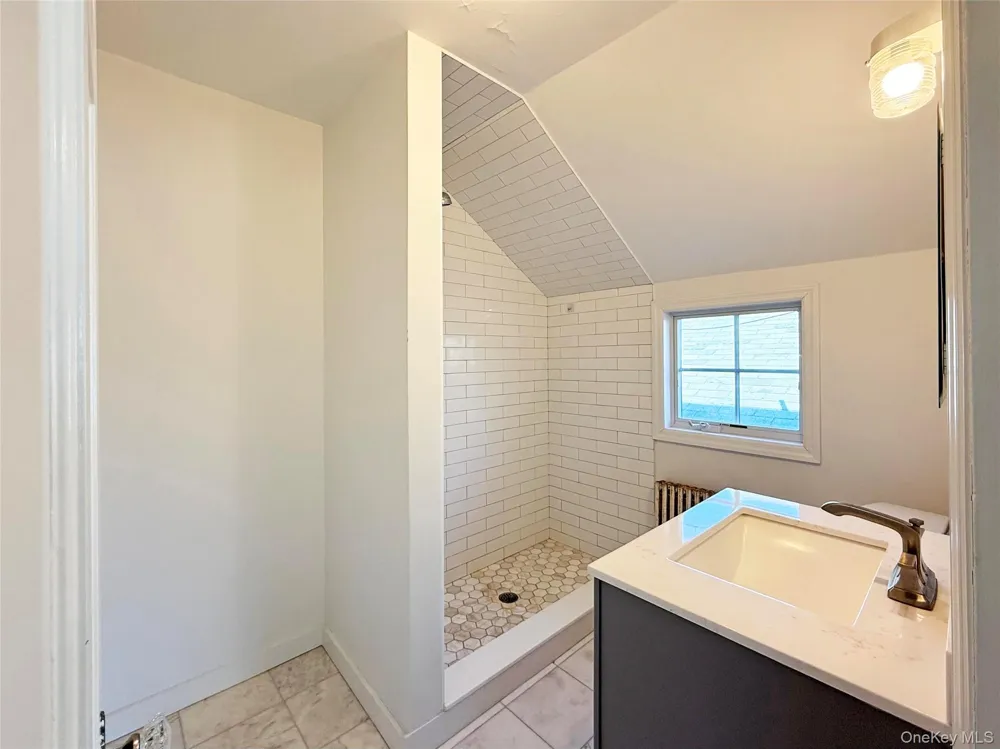 495 Montauk Highway East Quogue, NY 11942