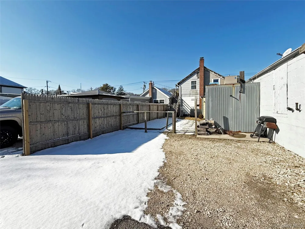 495 Montauk Highway East Quogue, NY 11942