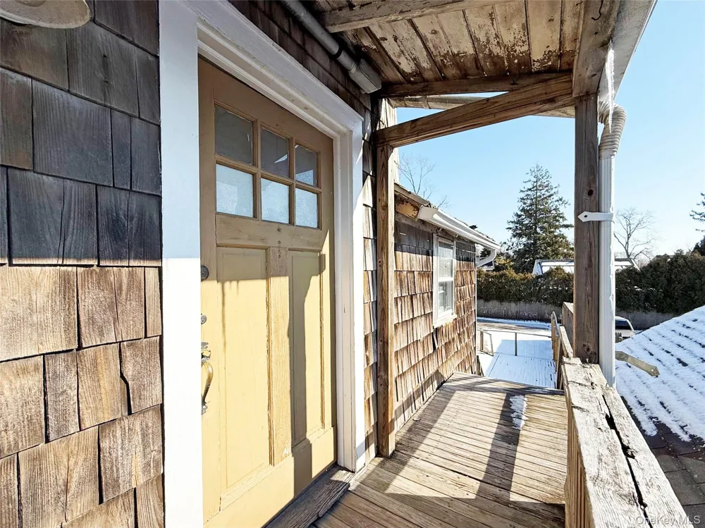 495 Montauk Highway East Quogue, NY 11942