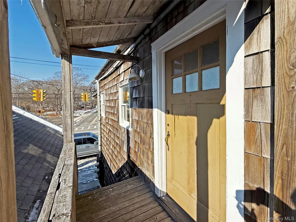 495 Montauk Highway East Quogue, NY 11942