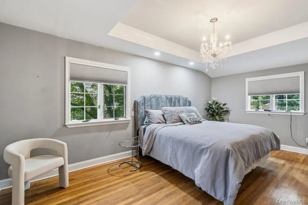 27 Delaware Avenue Jericho, NY 11753