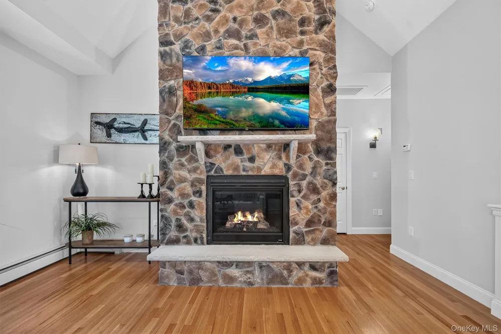 15 Alpine Lane Washingtonville, NY 10992