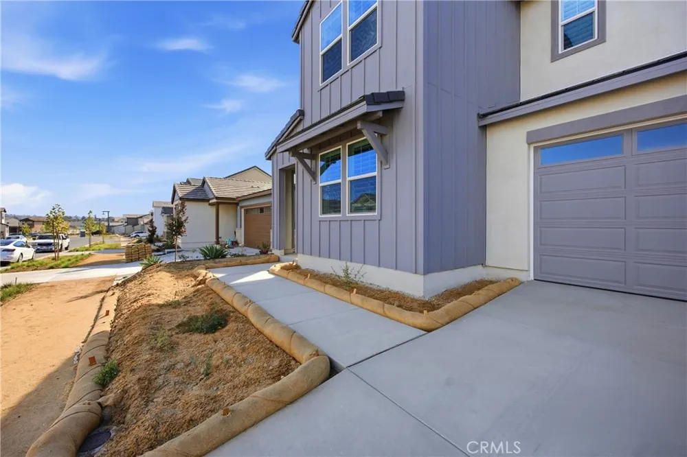 147 Mellano Way Oceanside, CA 92057