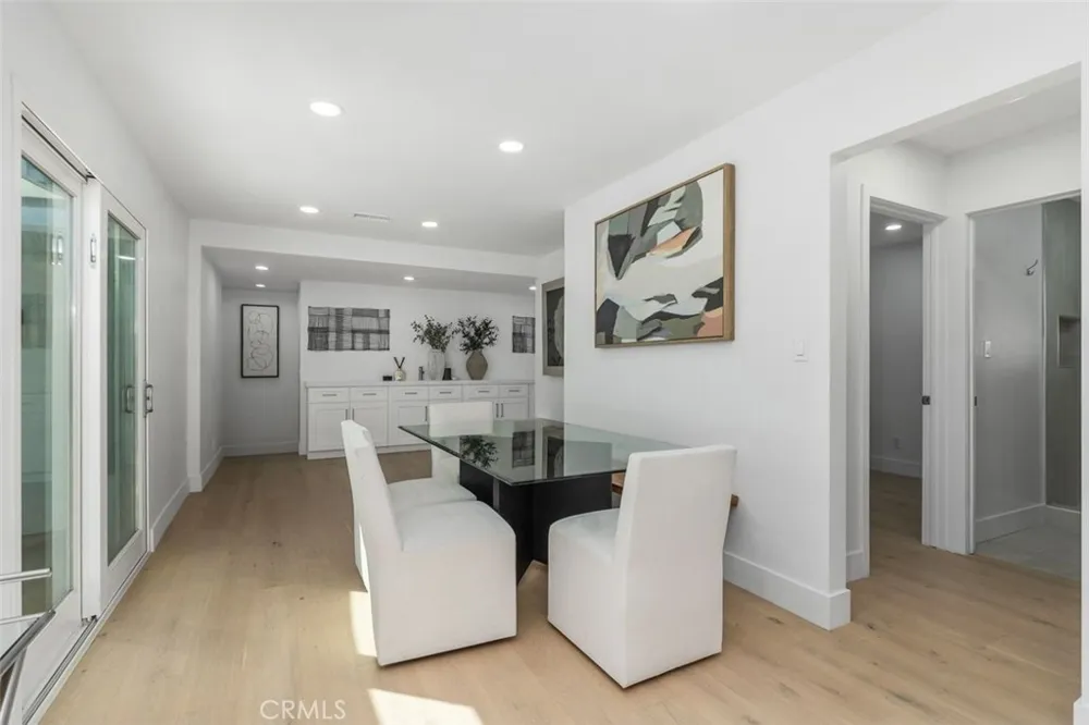 233 Santa Ana Newport Beach, CA 92663