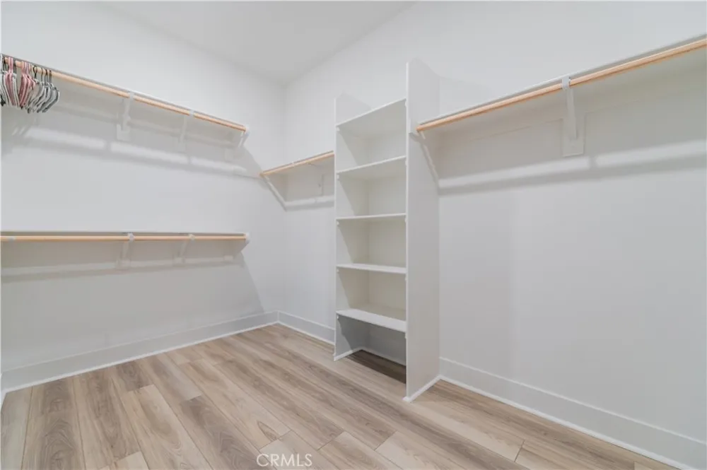 168 Sash Irvine, CA 92618