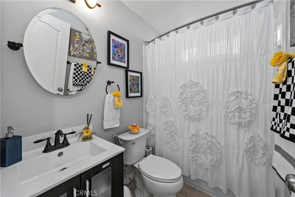 27 Rosy Finch Ln Aliso Viejo, CA 92656