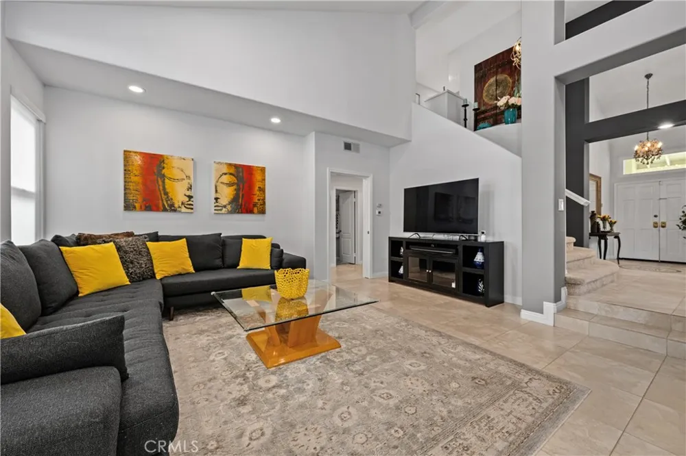 27 Rosy Finch Ln Aliso Viejo, CA 92656