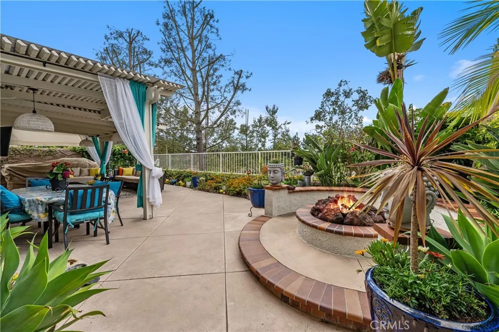 27 Rosy Finch Ln Aliso Viejo, CA 92656