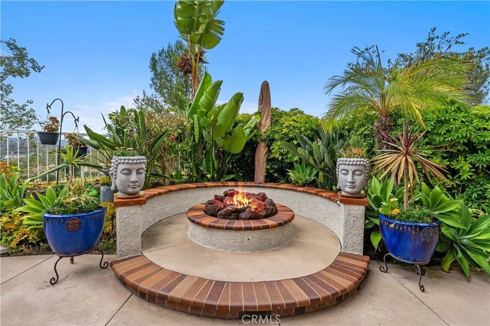 27 Rosy Finch Ln Aliso Viejo, CA 92656