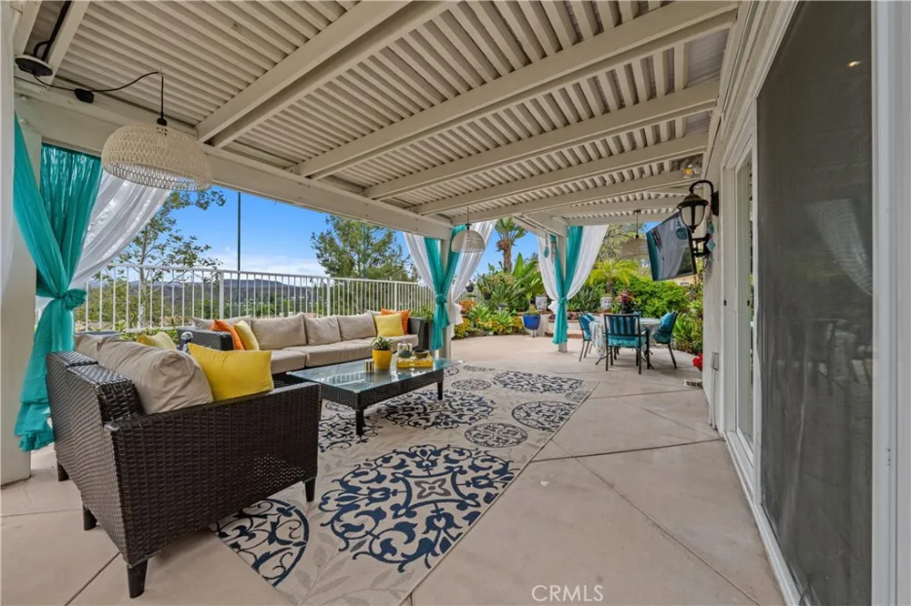 27 Rosy Finch Ln Aliso Viejo, CA 92656