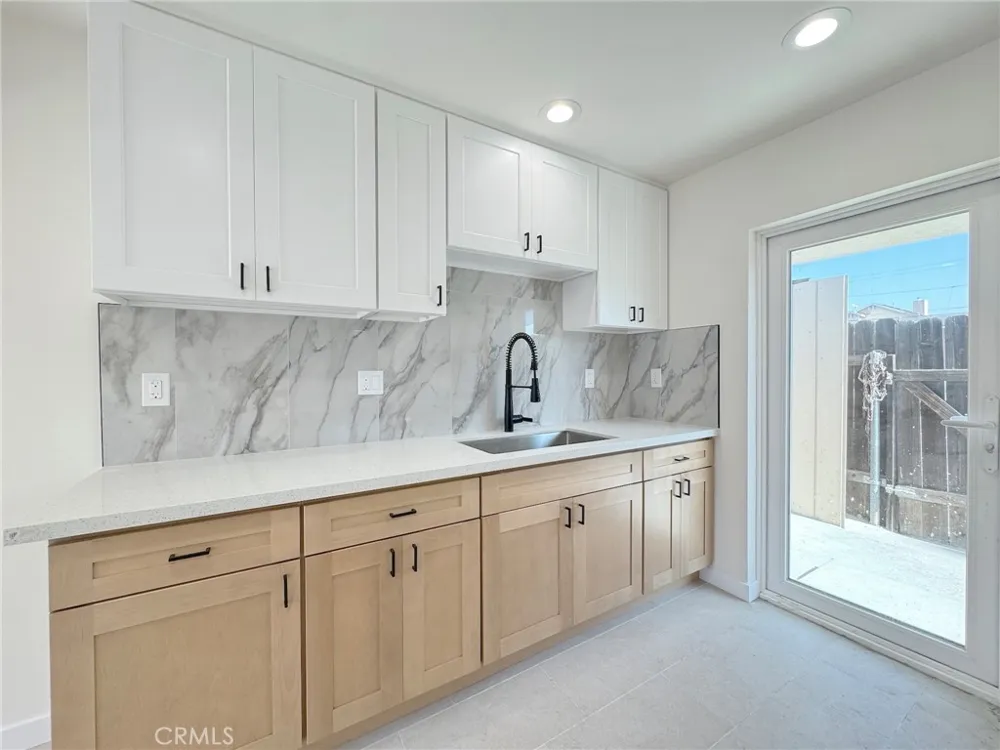 284 Palm Avenue #D Upland, CA 91786