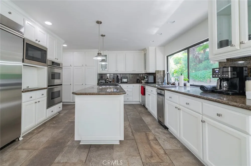 24692 Kings Road Laguna Niguel, CA 92677