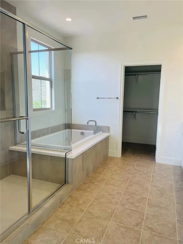 111 Spotted Quail Irvine, CA 92618