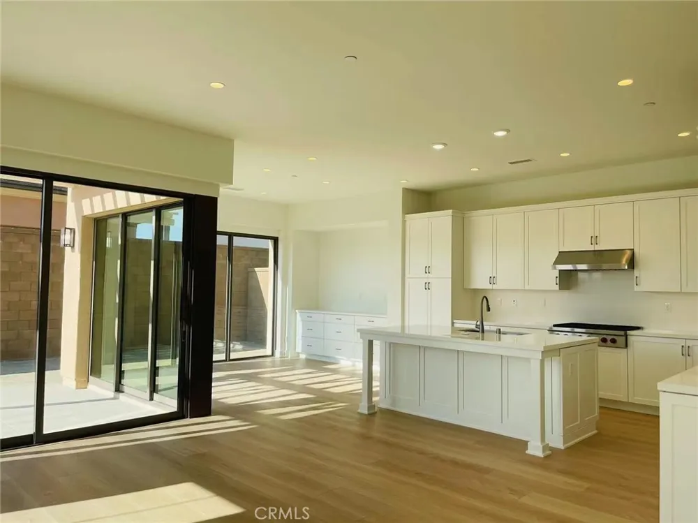 111 Spotted Quail Irvine, CA 92618