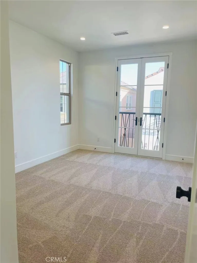 111 Spotted Quail Irvine, CA 92618