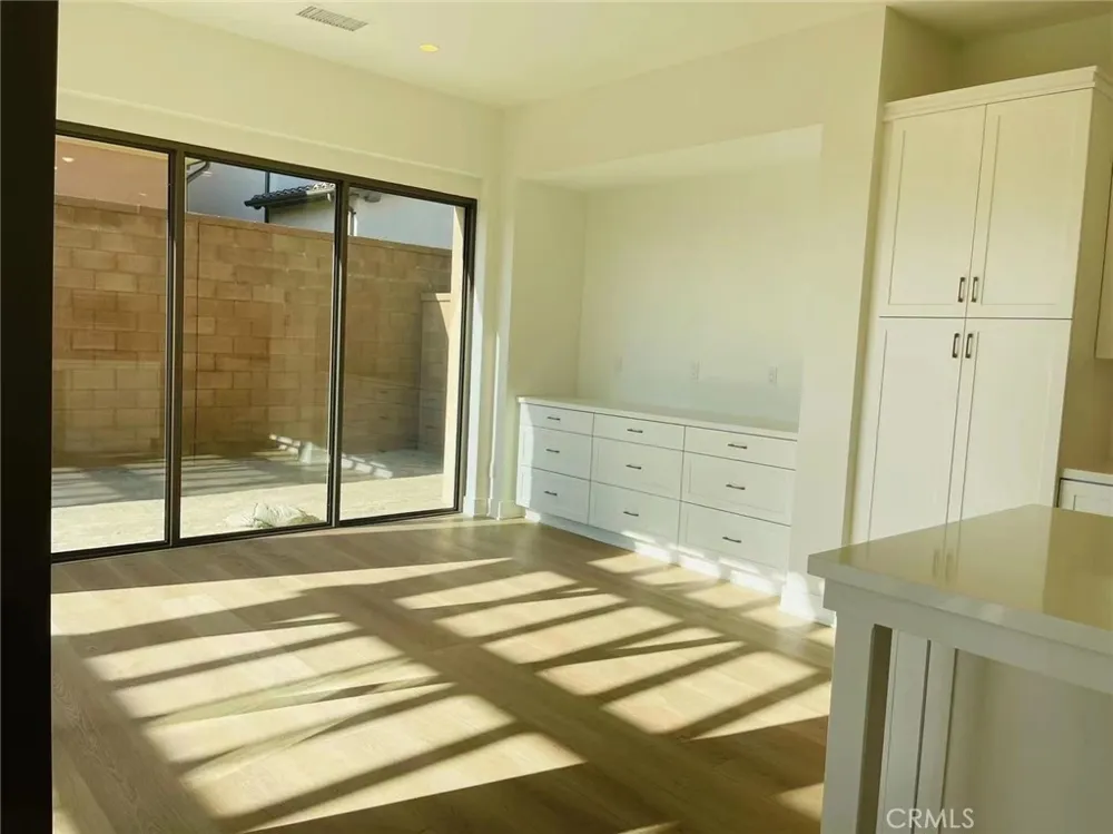 111 Spotted Quail Irvine, CA 92618