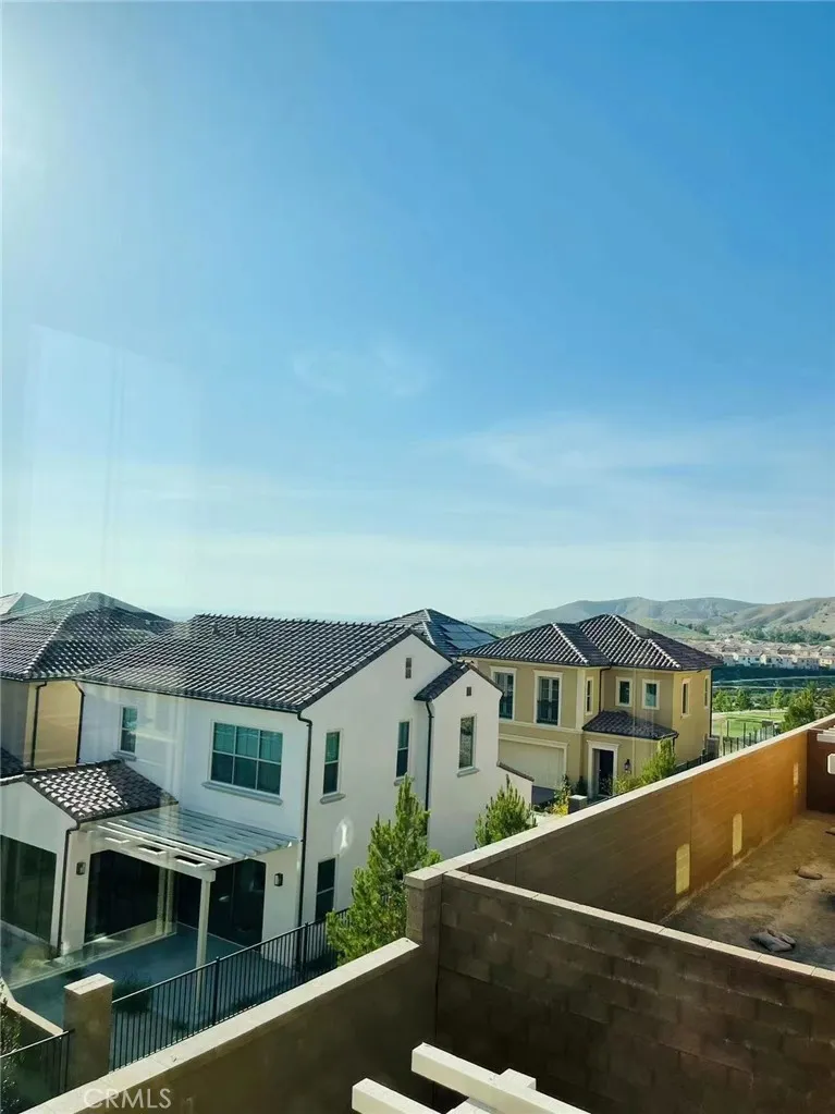 111 Spotted Quail Irvine, CA 92618