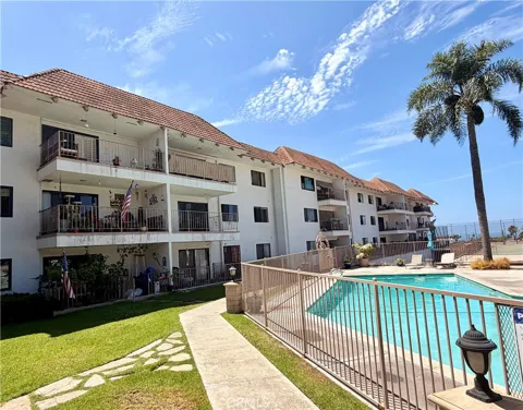 2501 S El Camino Real #320