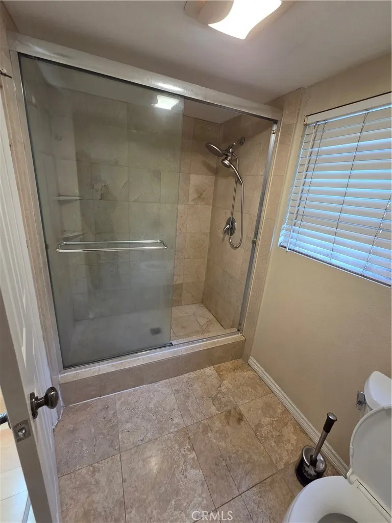 7 Singingwood Irvine, CA 92614