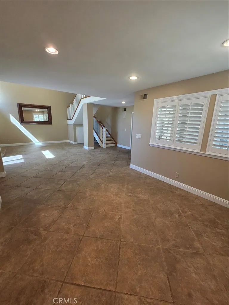 7 Singingwood Irvine, CA 92614