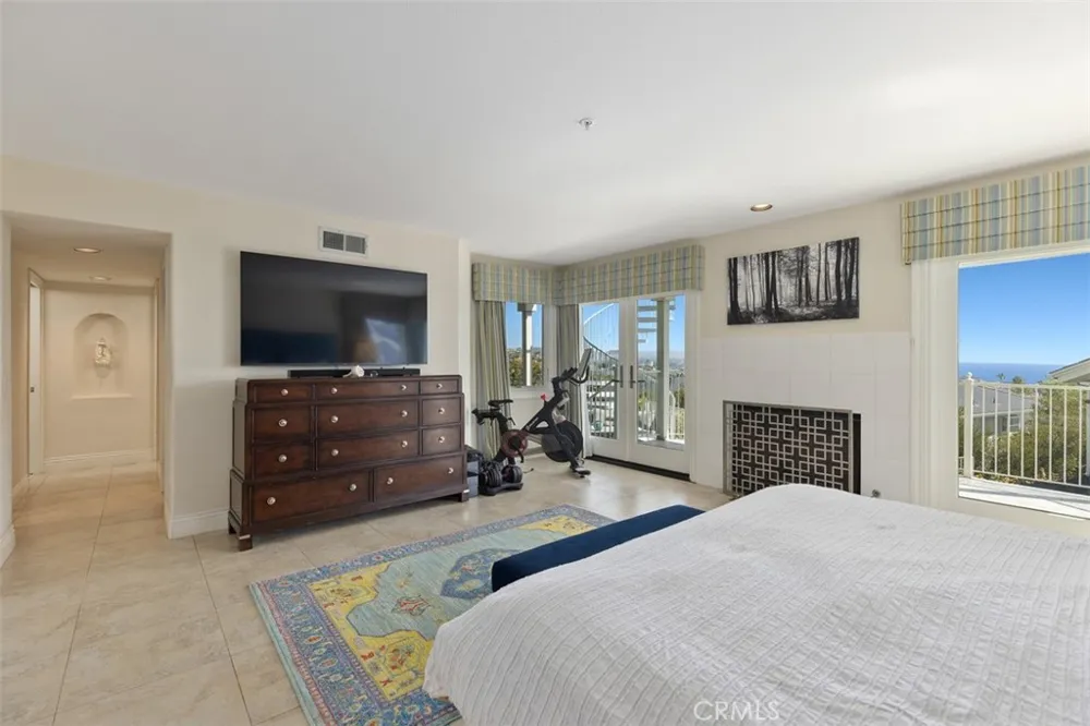 24448 Alta Vista Drive #21 Dana Point, CA 92629