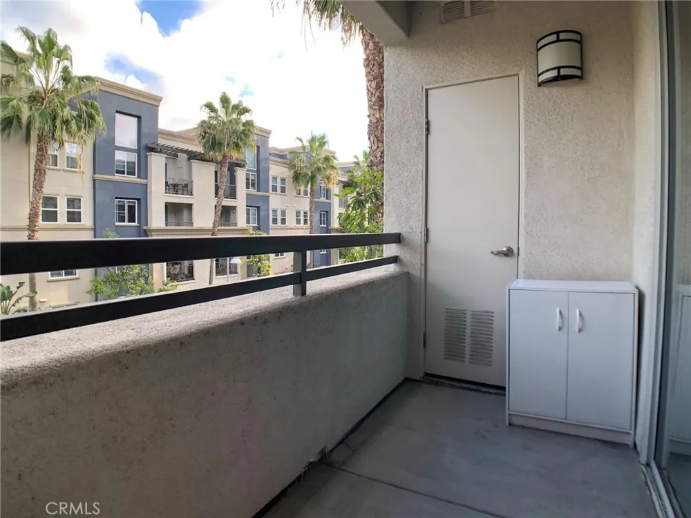 1302 Scholarship Irvine, CA 92612