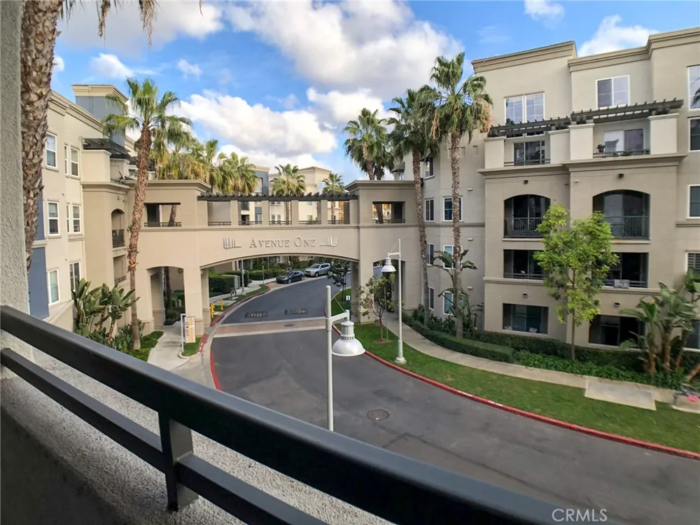 1302 Scholarship Irvine, CA 92612