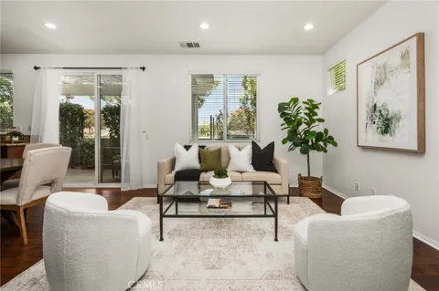140 W Cork Tree