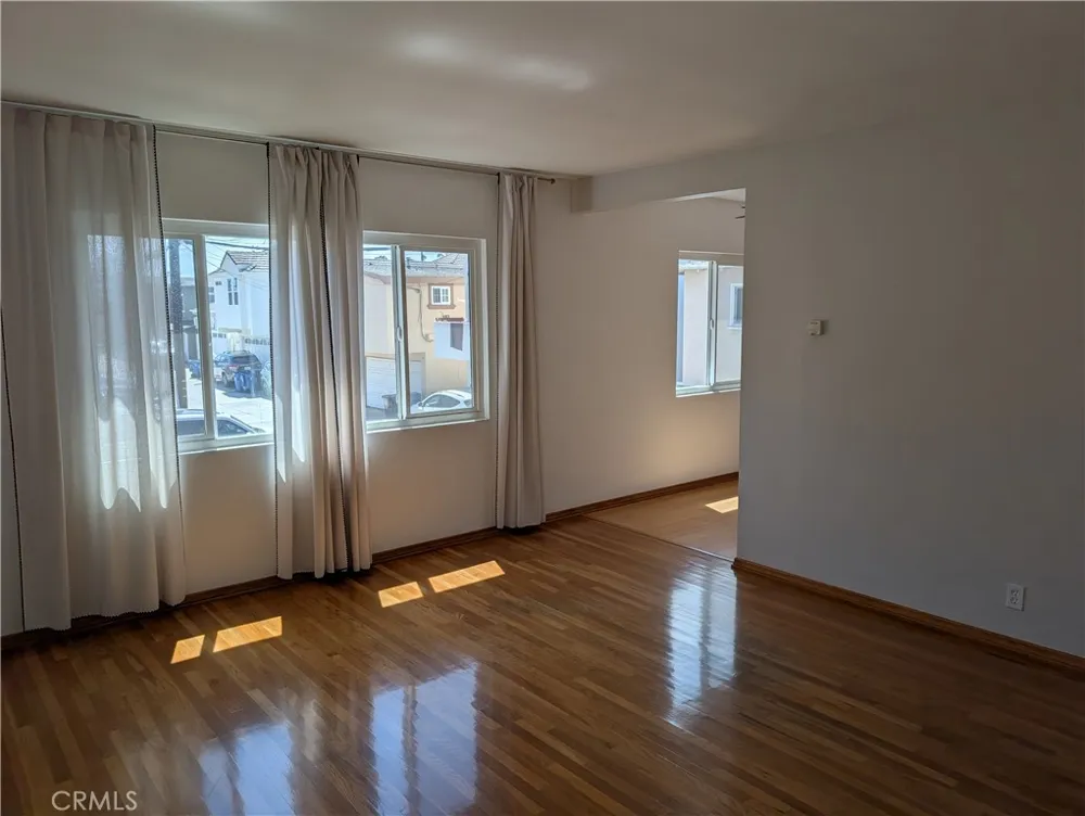 221 8th #B Seal Beach, CA 90740