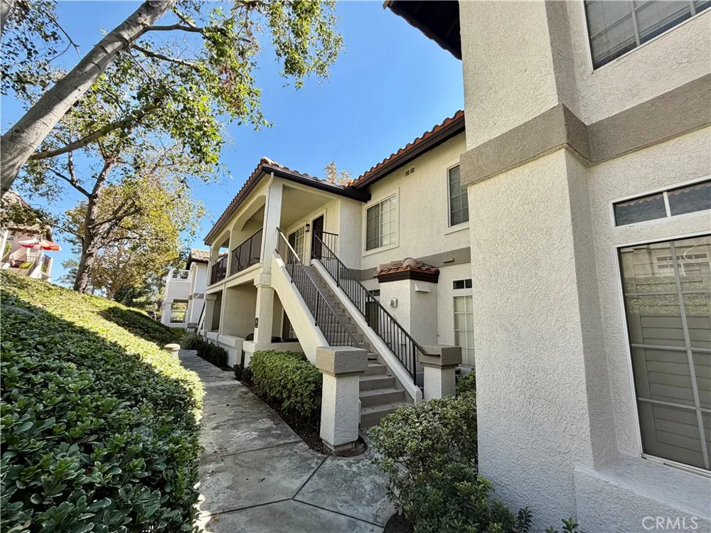 16 Carmesi Rancho Santa Margarita, CA 92688