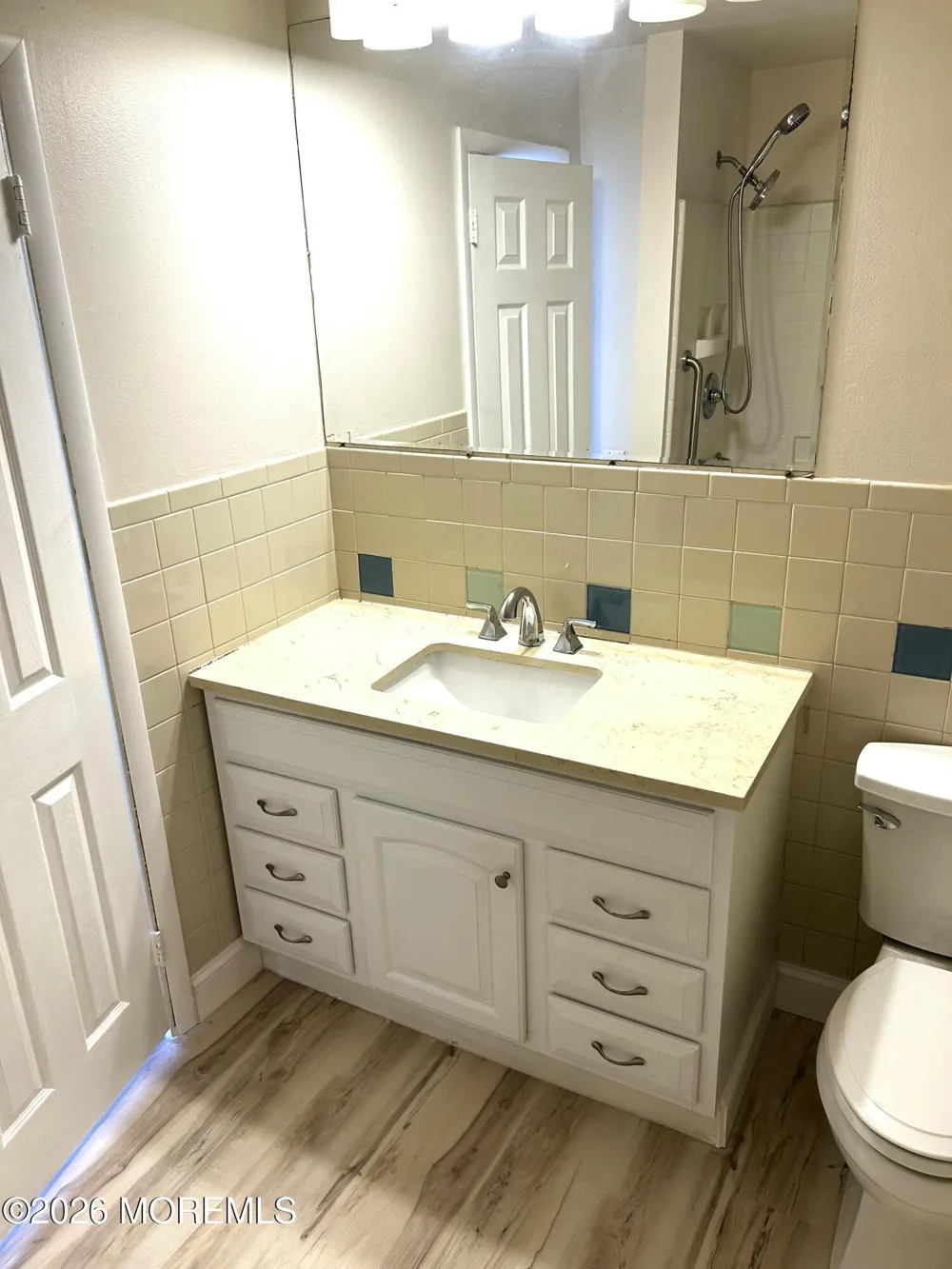 12 w. Riverside drive) Brick, NJ 08723