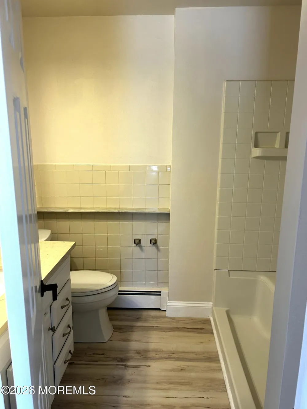 12 w. Riverside drive) Brick, NJ 08723