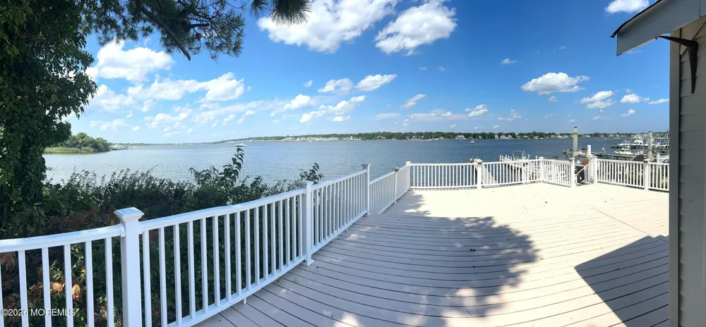 12 w. Riverside drive) Brick, NJ 08723