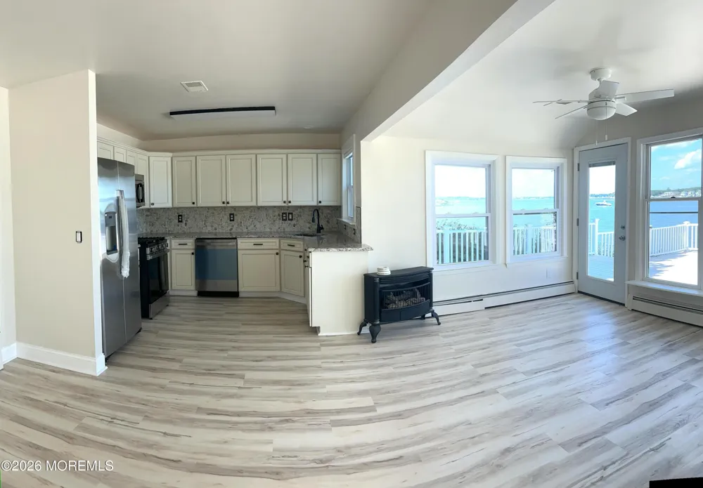 12 w. Riverside drive) Brick, NJ 08723