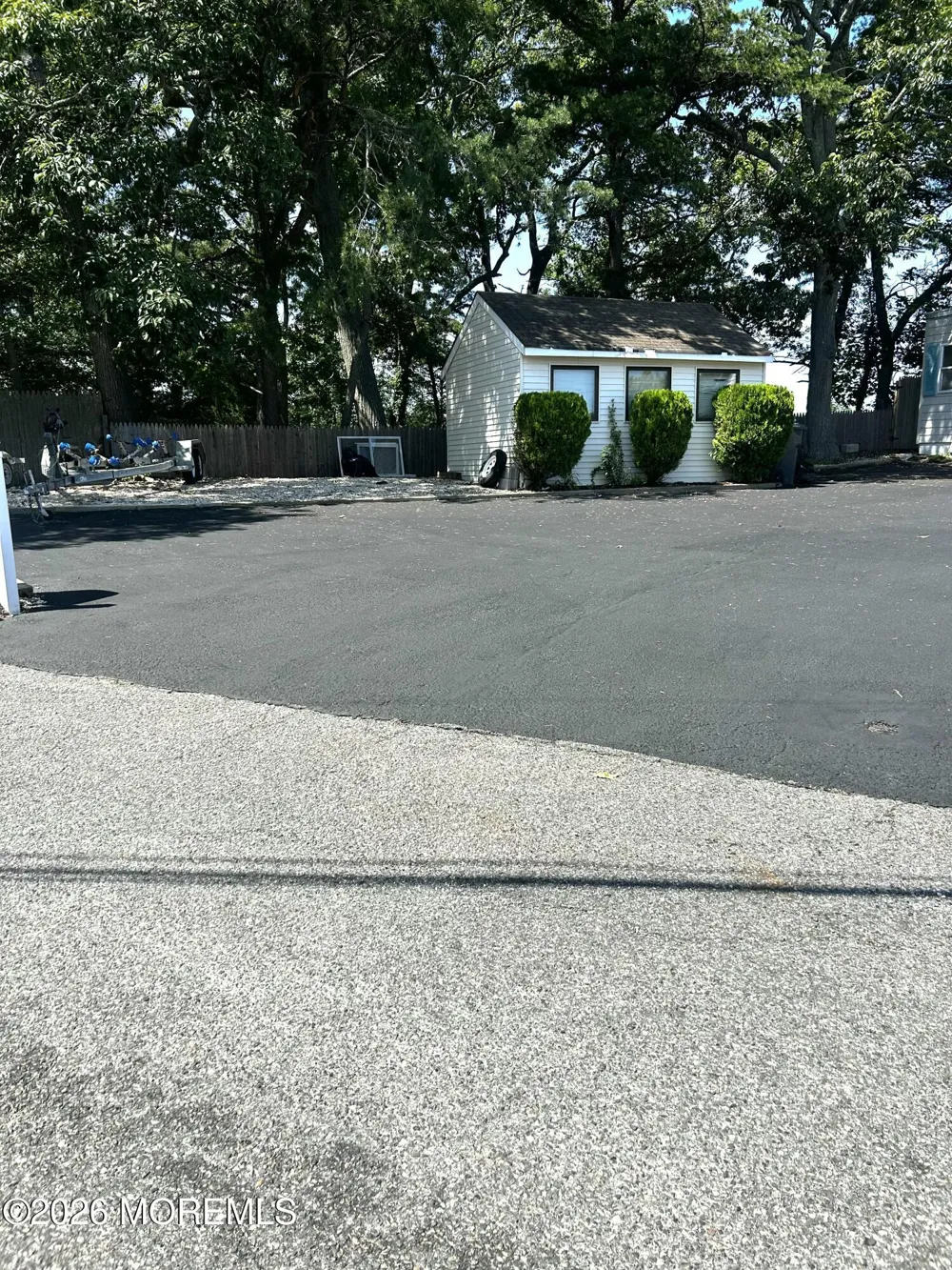 12 w. Riverside drive) Brick, NJ 08723