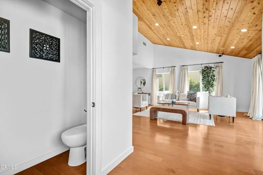 5721 Haneman Street Los Angeles, CA 90042