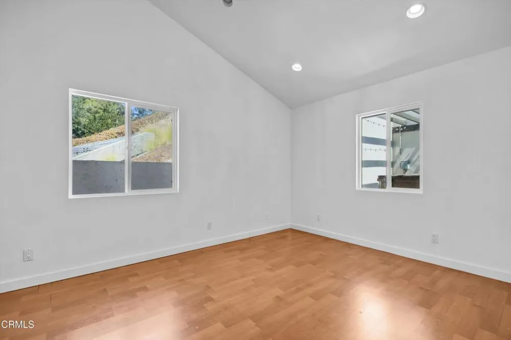 5721 Haneman Street Los Angeles, CA 90042