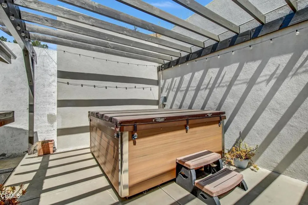5721 Haneman Street Los Angeles, CA 90042