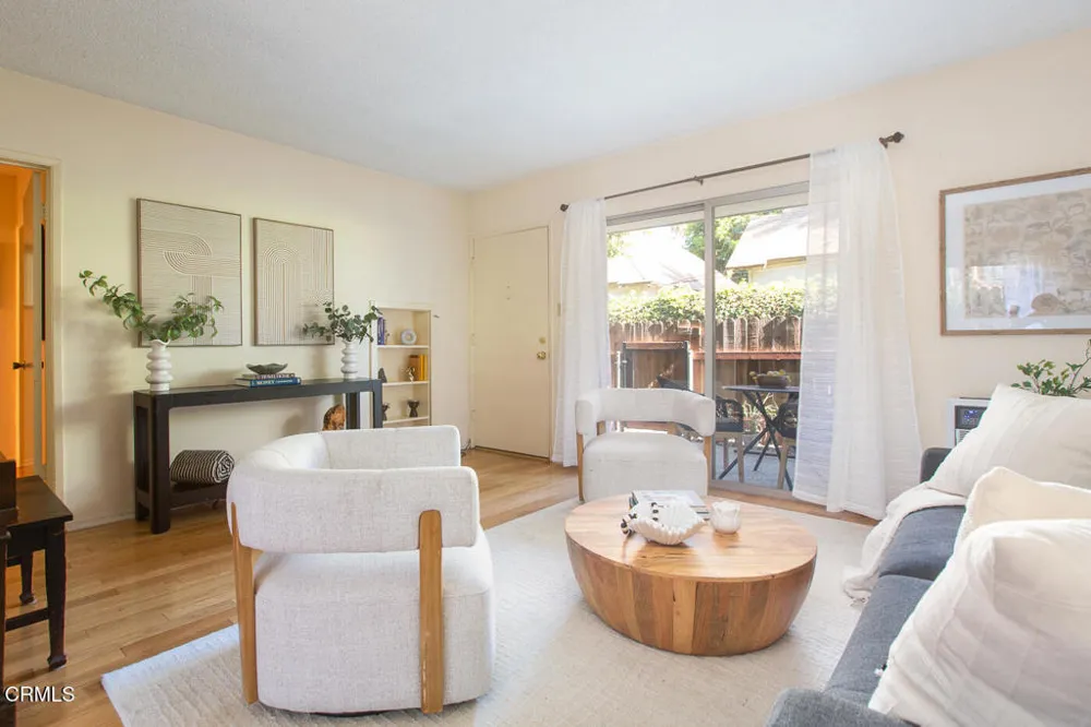 537 S Euclid Avenue #2 Pasadena, CA 91101