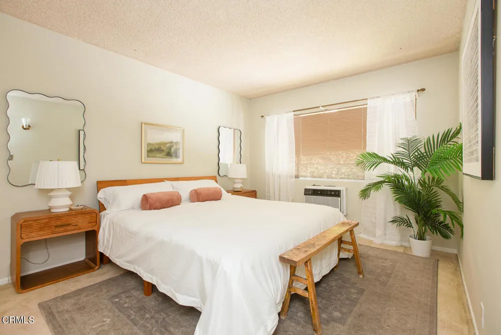 537 S Euclid Avenue #2 Pasadena, CA 91101