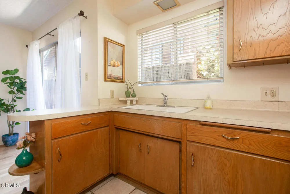 537 S Euclid Avenue #2 Pasadena, CA 91101