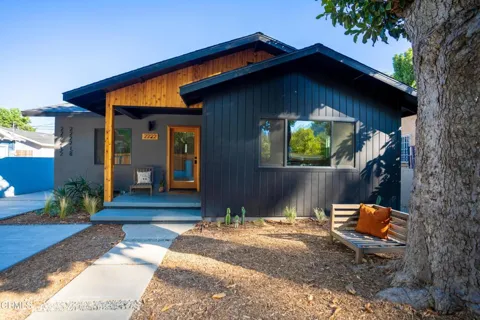 2222 Dorris Place