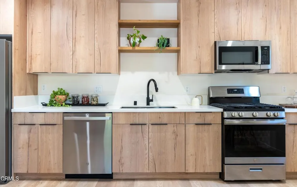 2222 Dorris Place Los Angeles, CA 90031