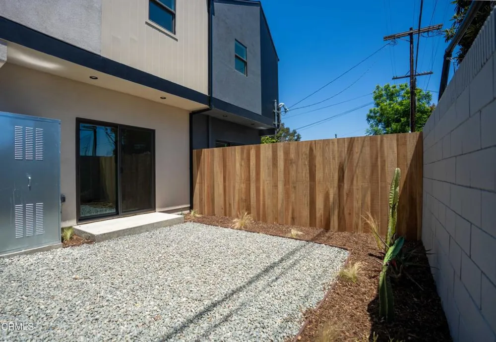 2222 Dorris Place Los Angeles, CA 90031