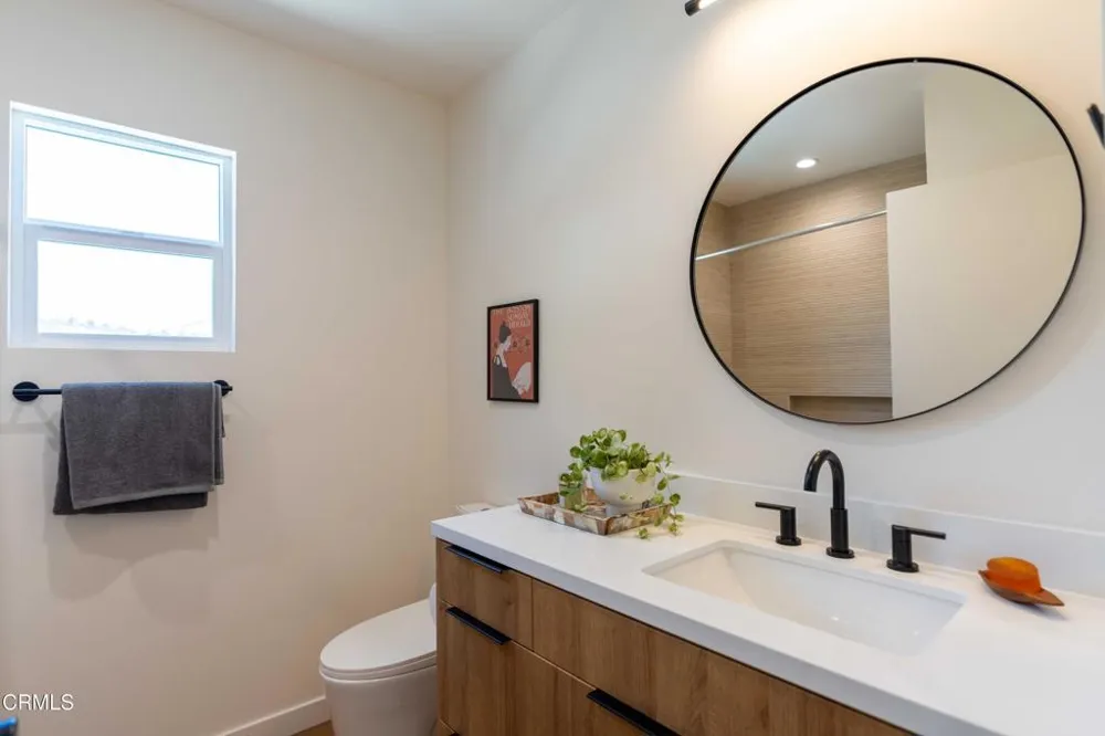 2222 Dorris Place Los Angeles, CA 90031