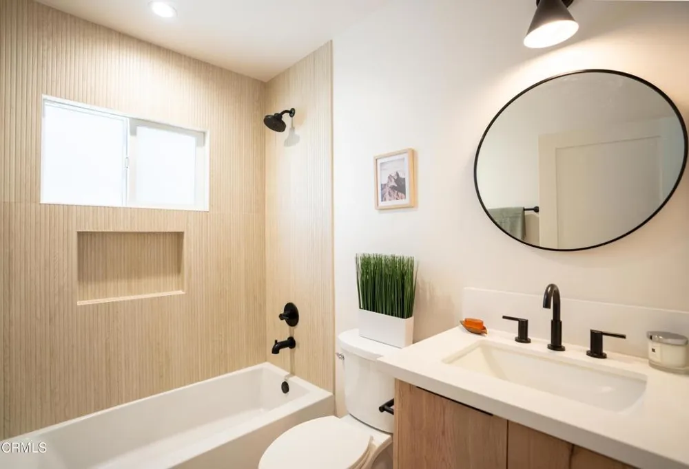 2222 Dorris Place Los Angeles, CA 90031