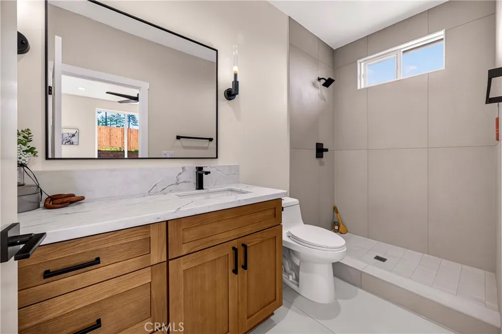 5693 Feather River Place Paradise, CA 95969